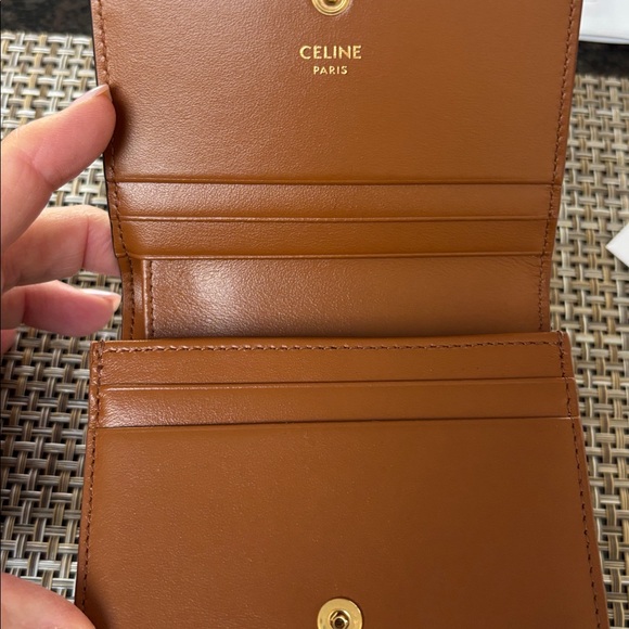 CELINE PARIS TRIOMPHE COMPACT WALLET TAN BRAND NEW - Picture 5 of 10